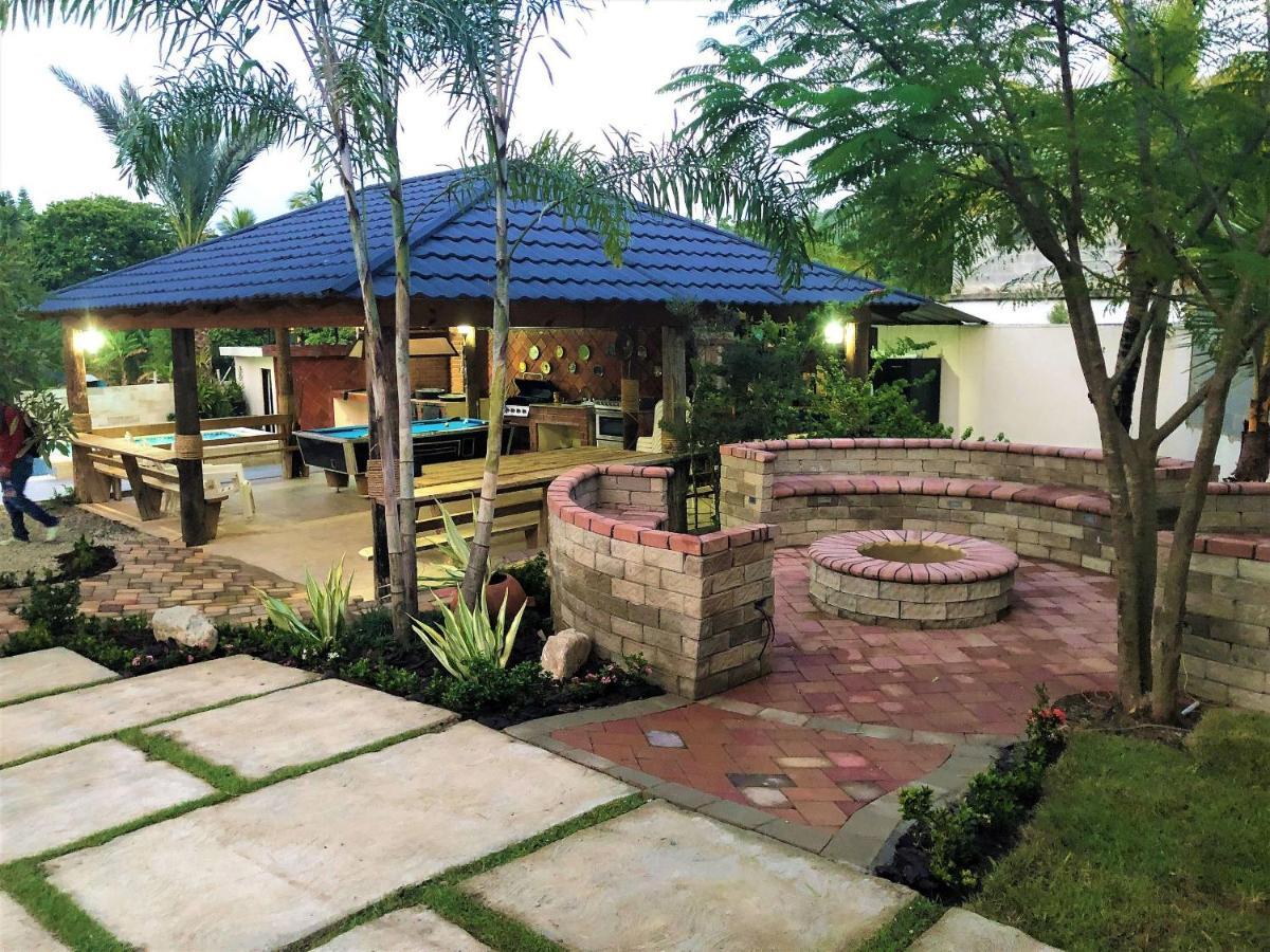 Villa Mi Patio By Hospedify - Hermosa Villa Con Mesa De Billar Y Rio Cristalino A 3 Min Un Pequeno Paraiso En Jarabacoa Buitenkant foto